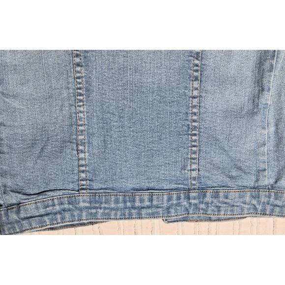 Women's Light Wash Denim Jean Vest GJG Sleeveless Button Up Distressed  Size S - Picture 14 of 17